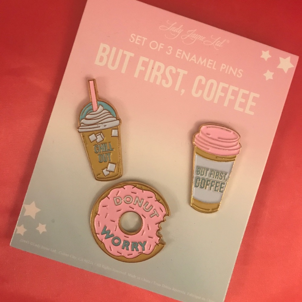 Cute pins💞💞FREE WITH PURCHASE